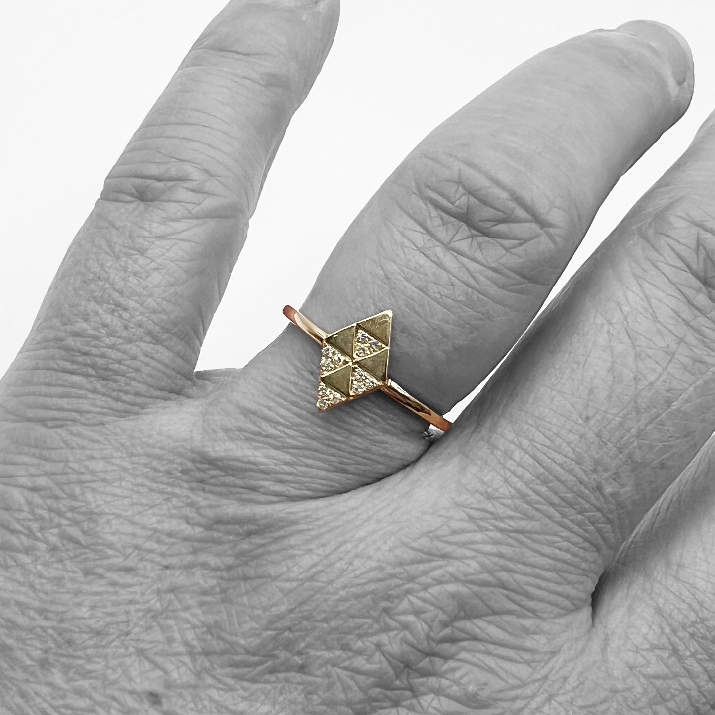 14ky Diamond Shape Ring