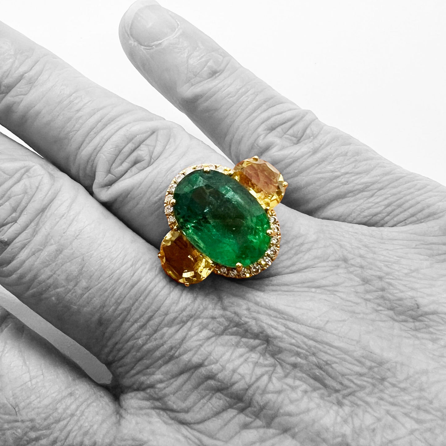 18ky Emerald, Citrine and Diamonds Ring