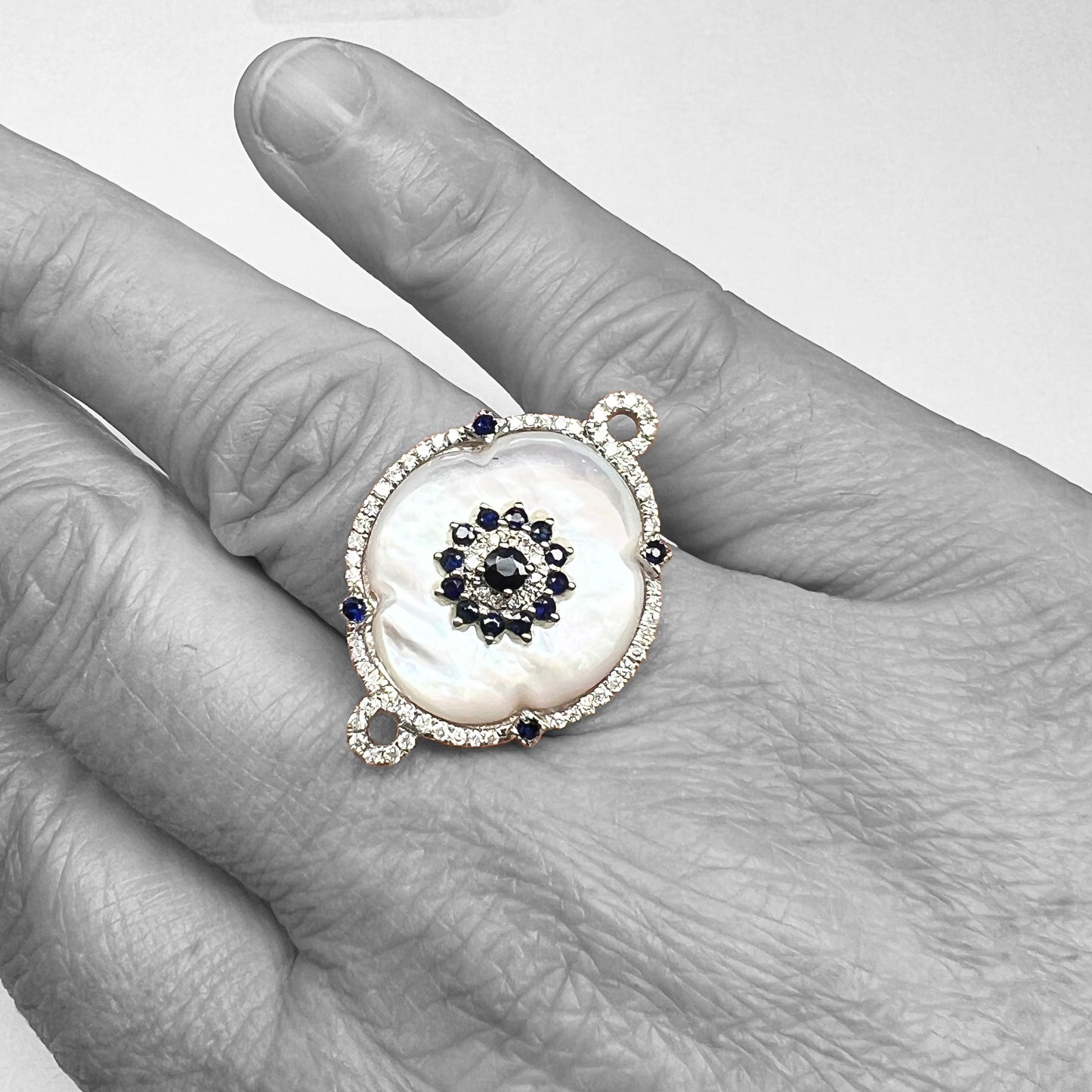 18kw Mother of Pearl Ring