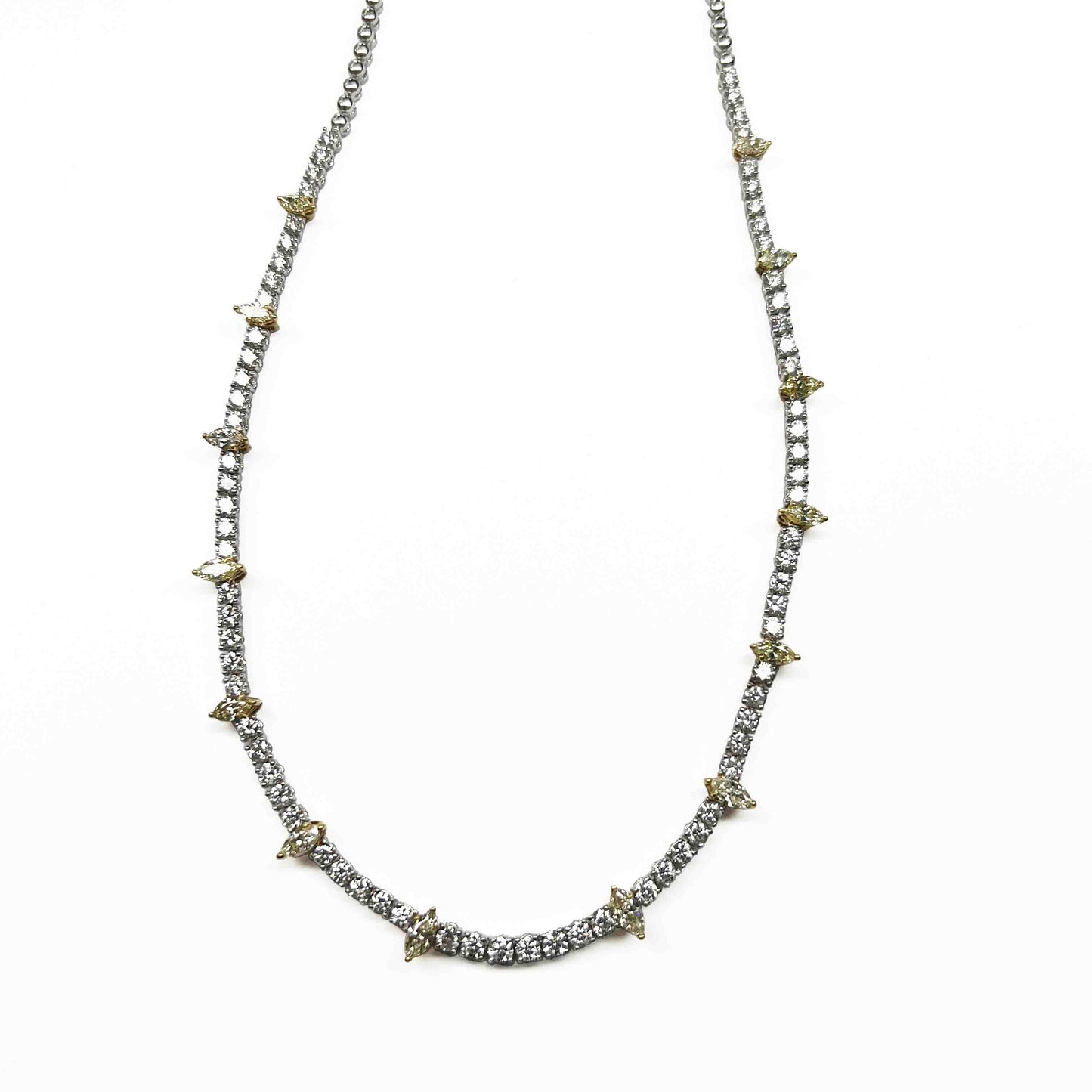 18kw Diamond Necklace