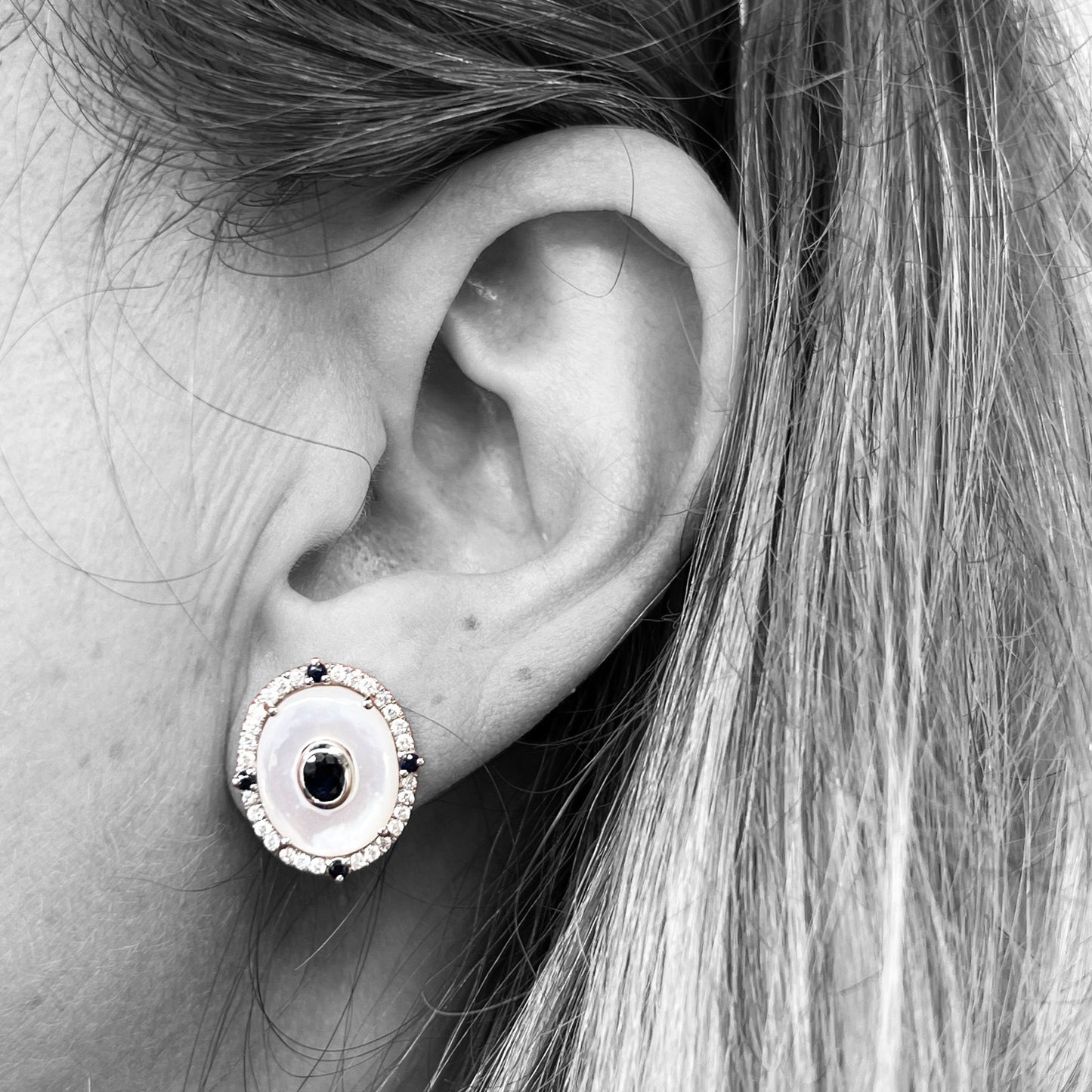 18kw Mother of Pearl Earrings