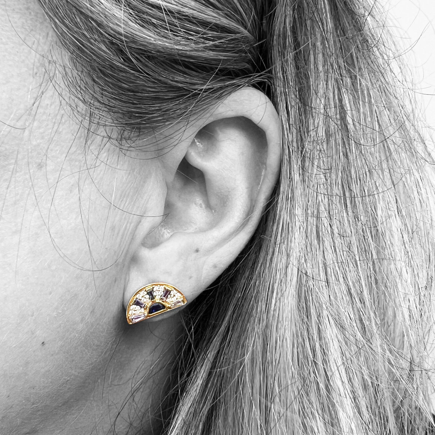 18ky Blue Gems Earrings