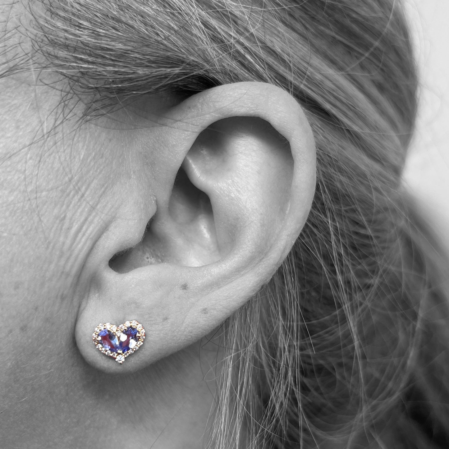 14kw Tanzanite Heart Earrings