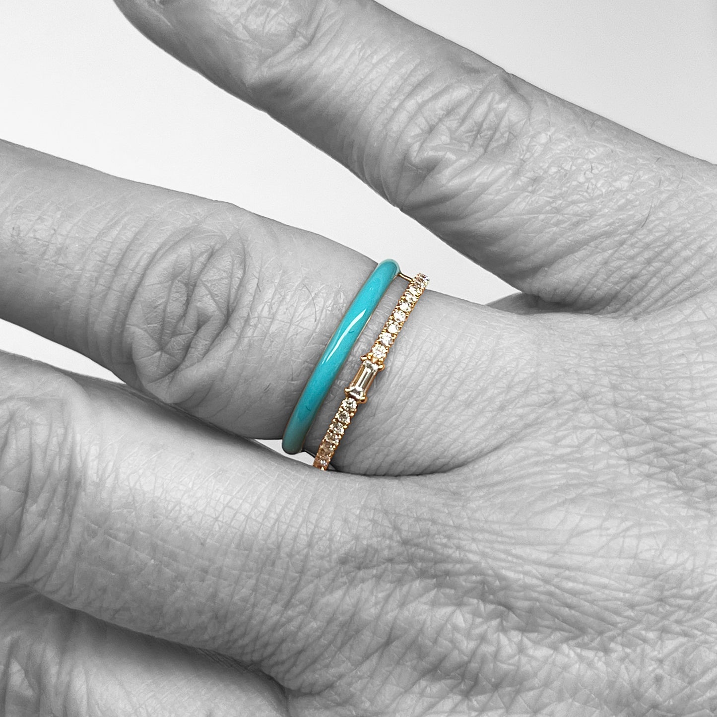 18ky Turquoise Enamel Ring