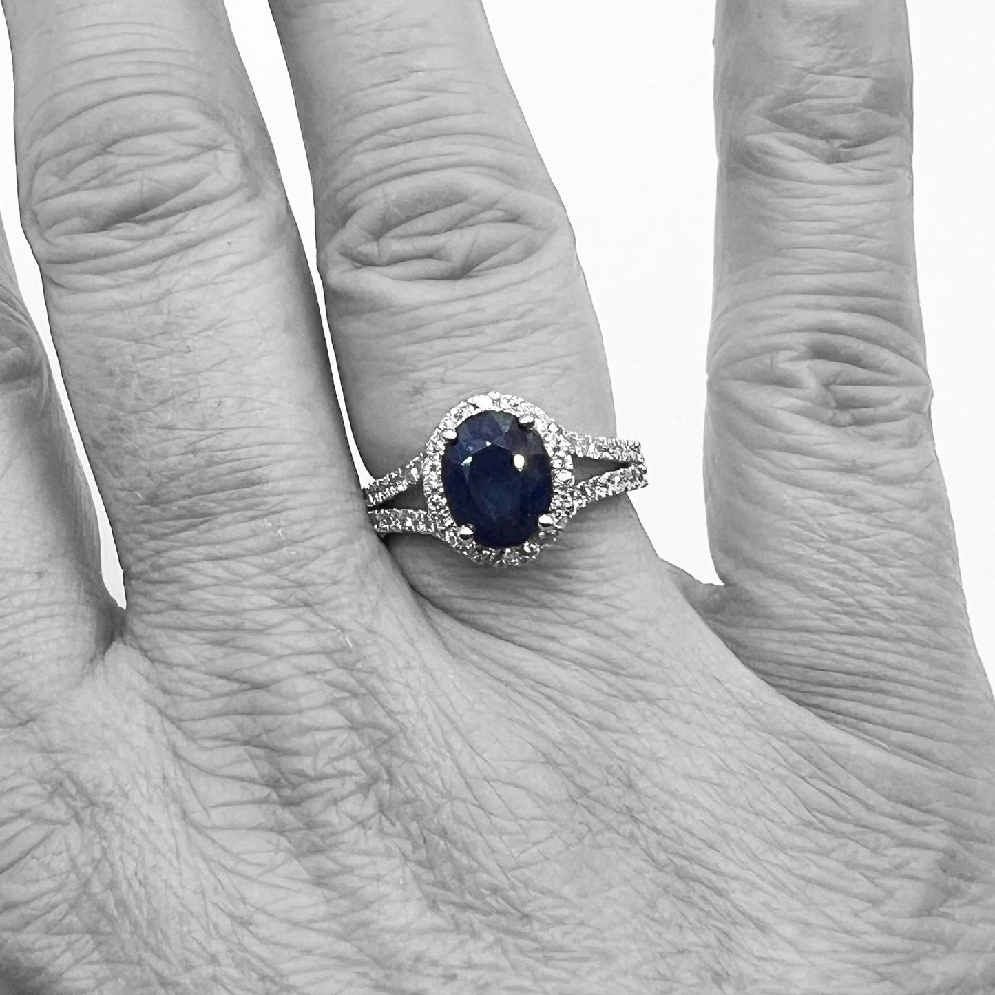 14kw Blue Sapphire Ring with Diamond Halo