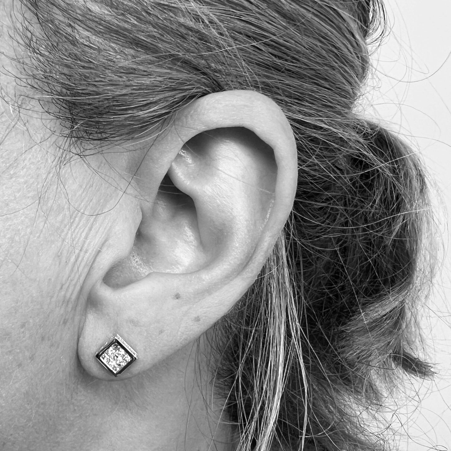 18kw Square Diamonds Stud Earrings