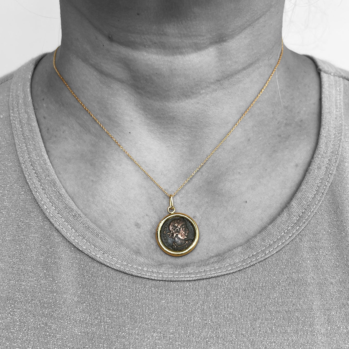 18ky Pendant with Antique Bronze Coin