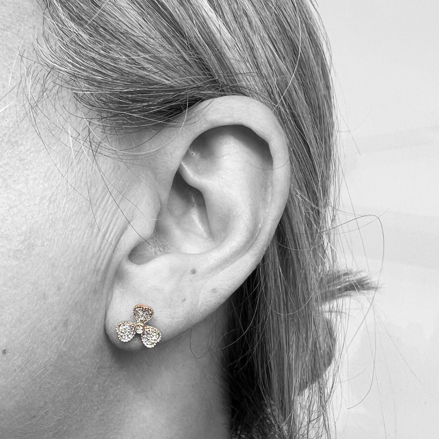 14ky Diamond Clover Earrings