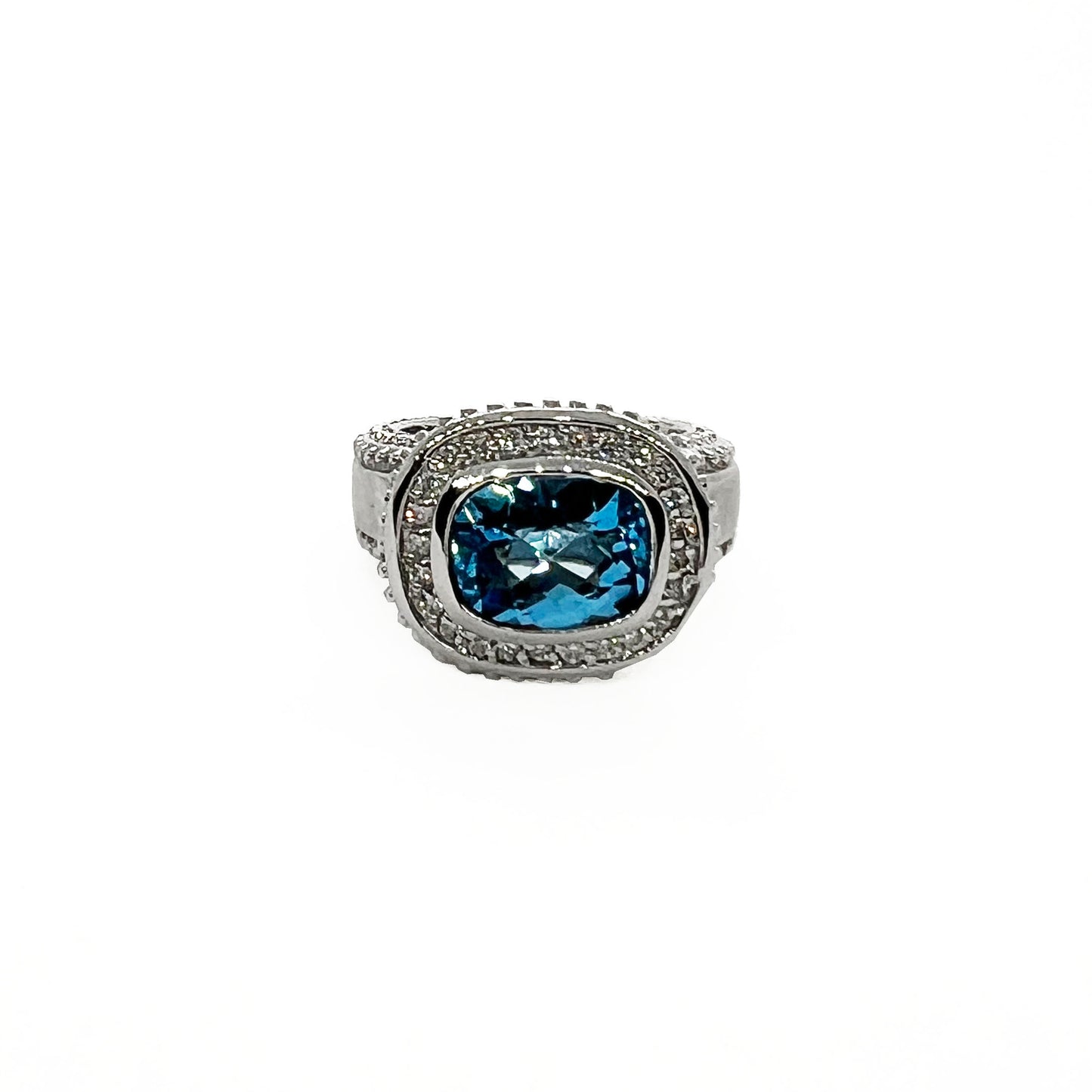 18kw Blue Topaz and Diamond Ring
