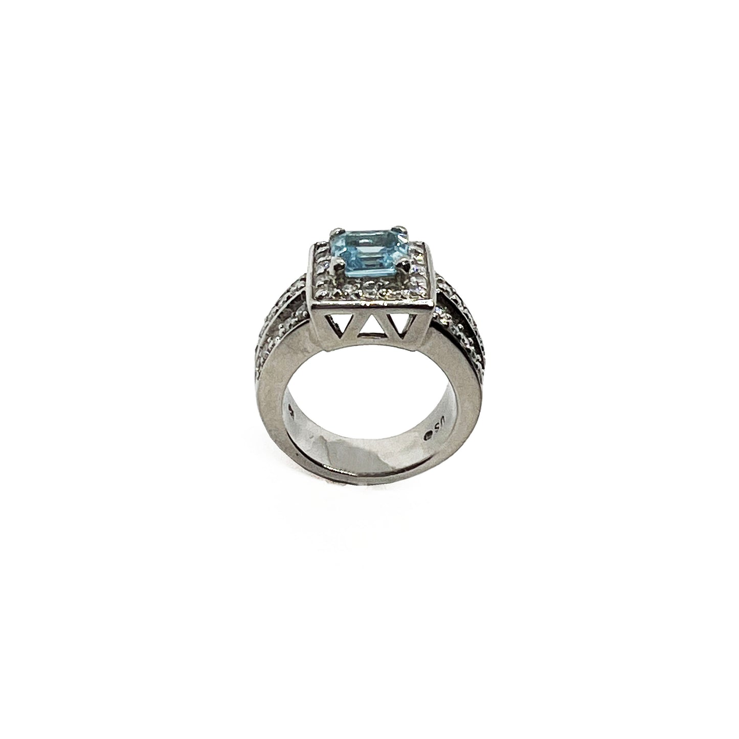14kw Aquamarine and Diamond Ring