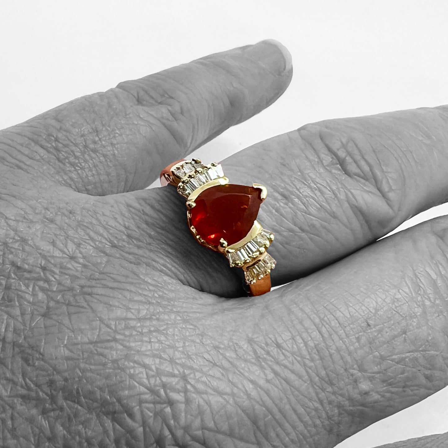 14ky Garnet and Diamond Ring