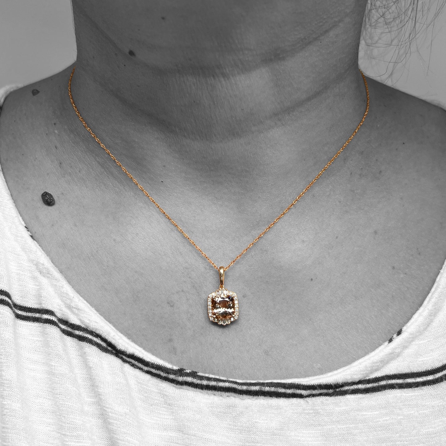 14kr Morganite and Diamond Pendant