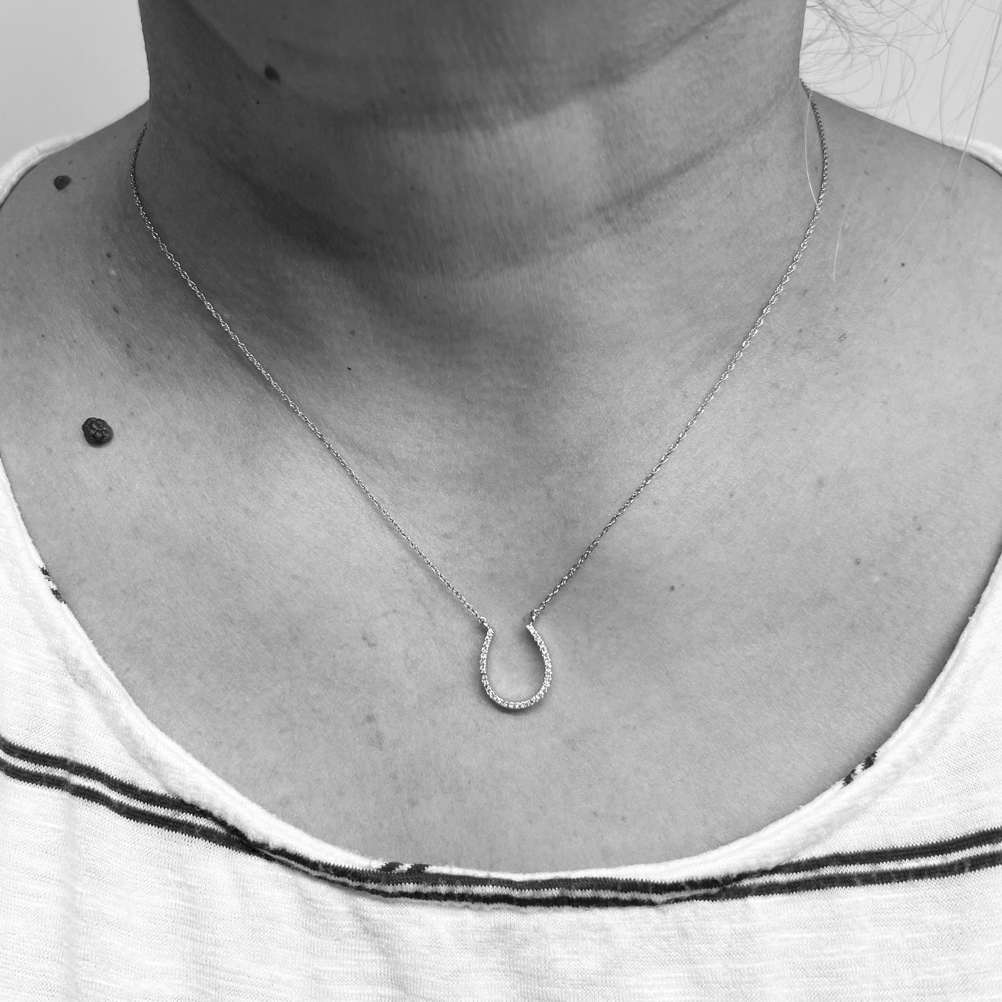 14ky Diamond Horseshoe Necklace