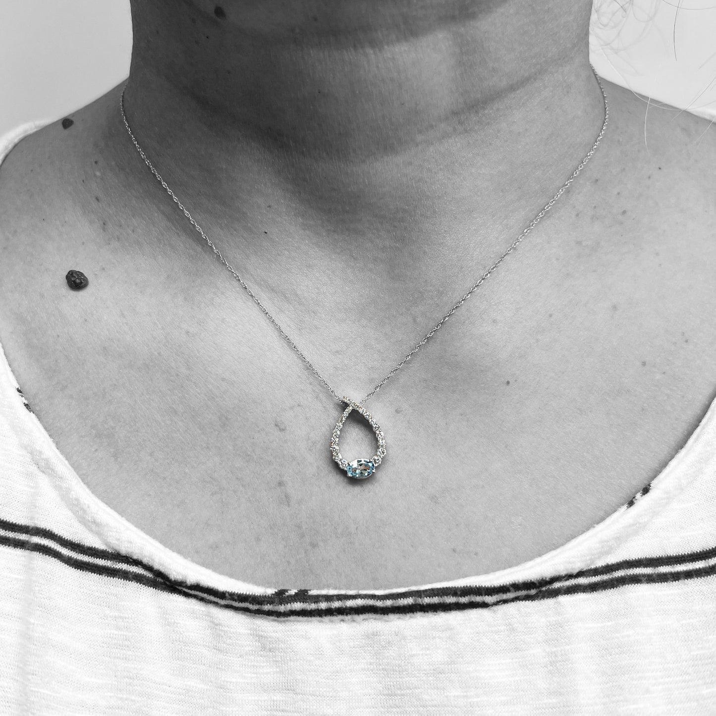 14kw Aquamarine and Diamond Pendant