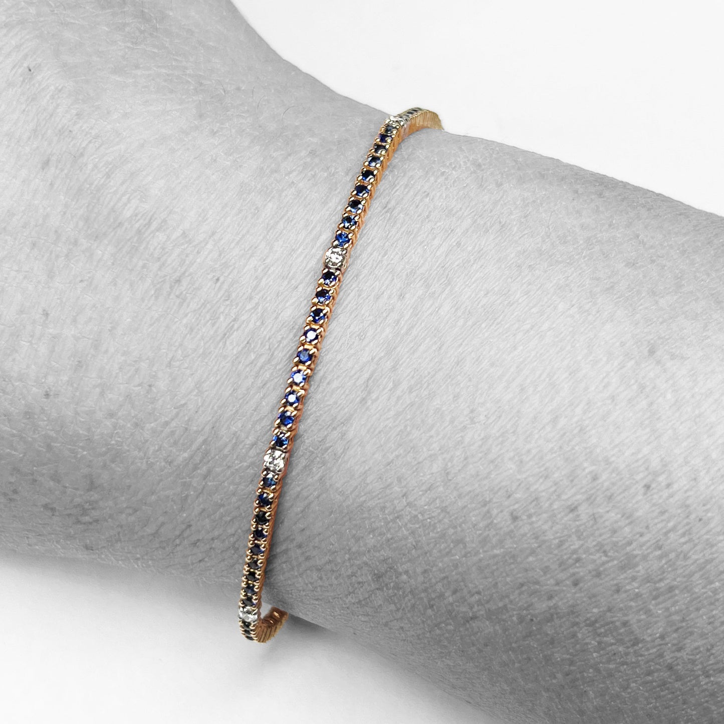 18ky Blue Sapphires Tennis Bracelet