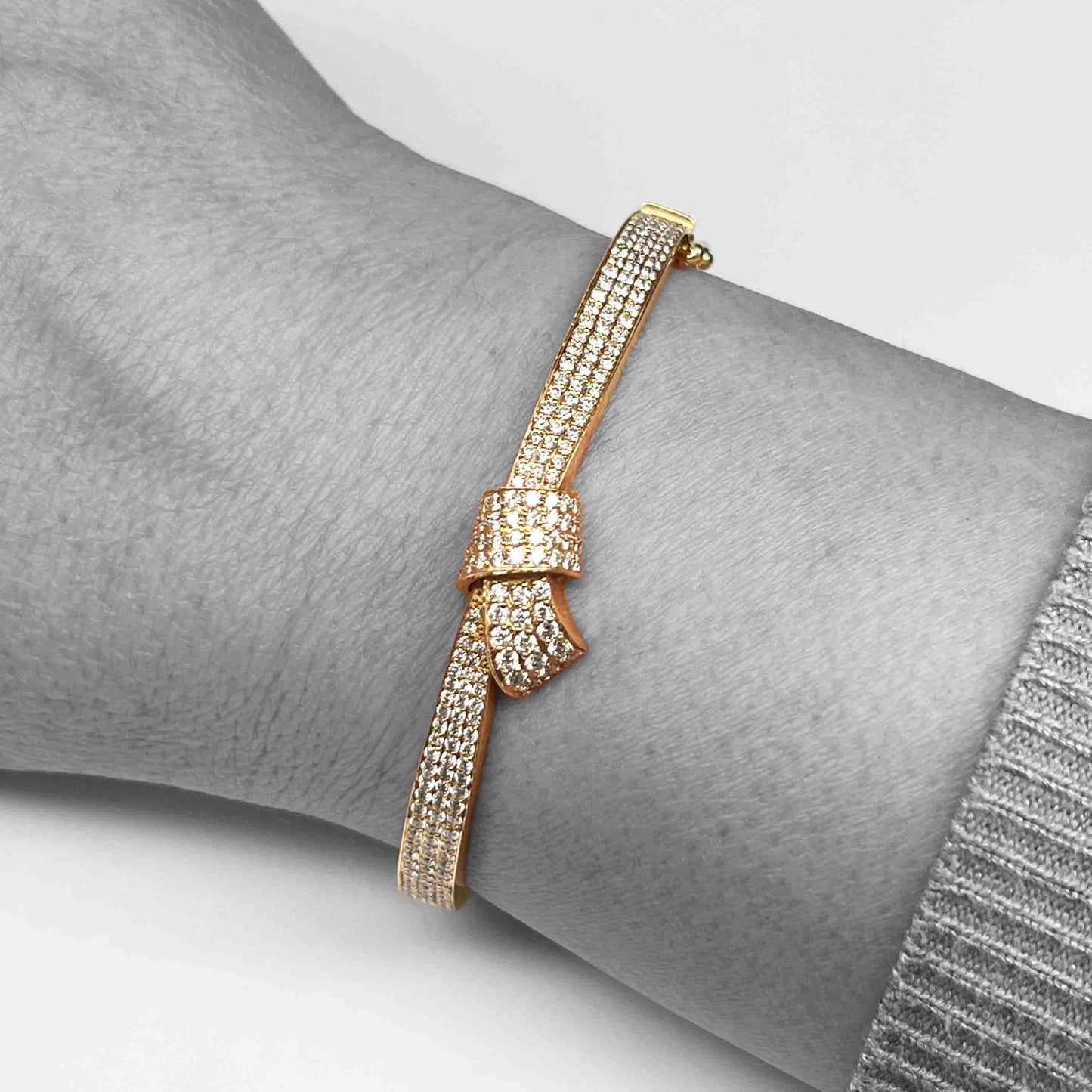 18kr Diamond Bow Bracelet