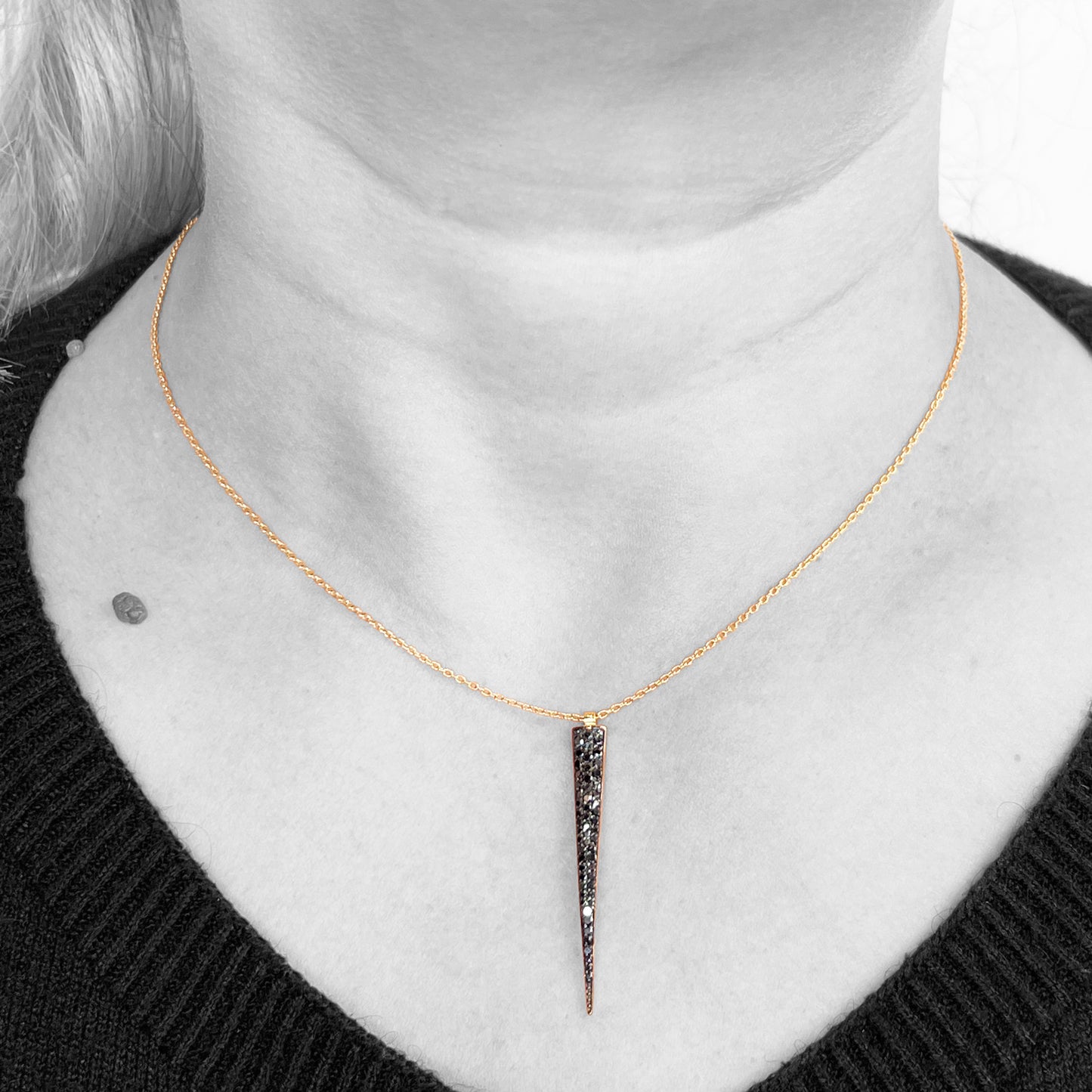 18ky Pave Black Diamonds Pendant