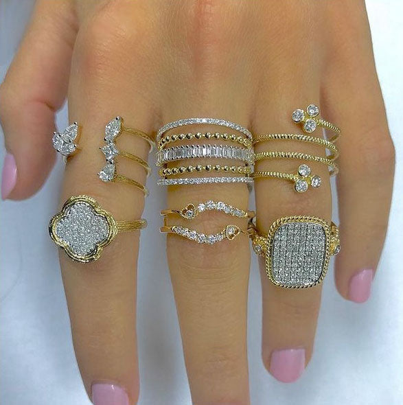 14ky Pave Diamond Clover Ring