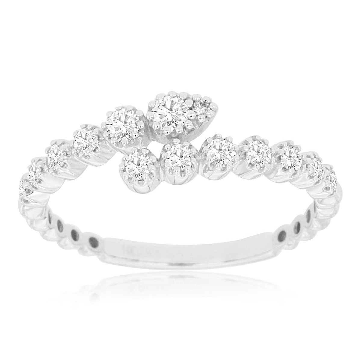 14kw Diamond Ring