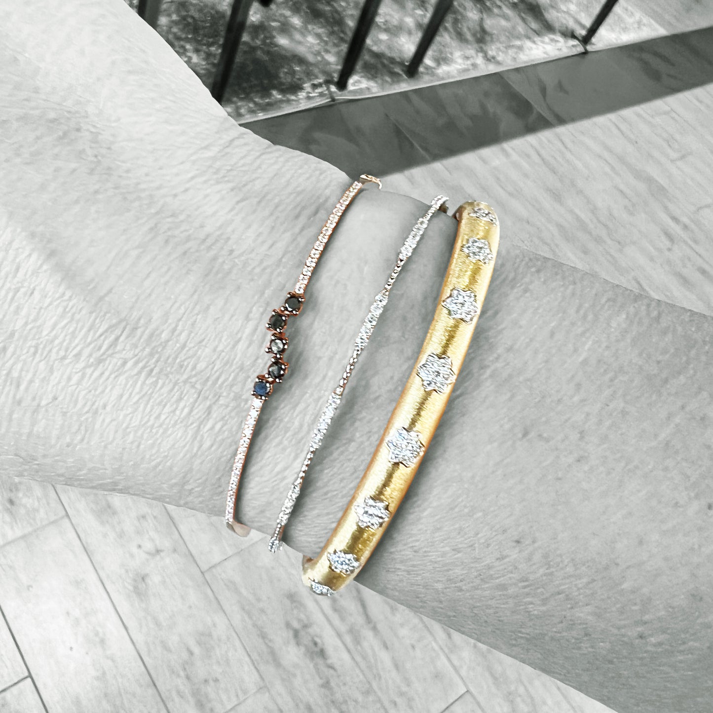 18ky diamond bangle bracelet