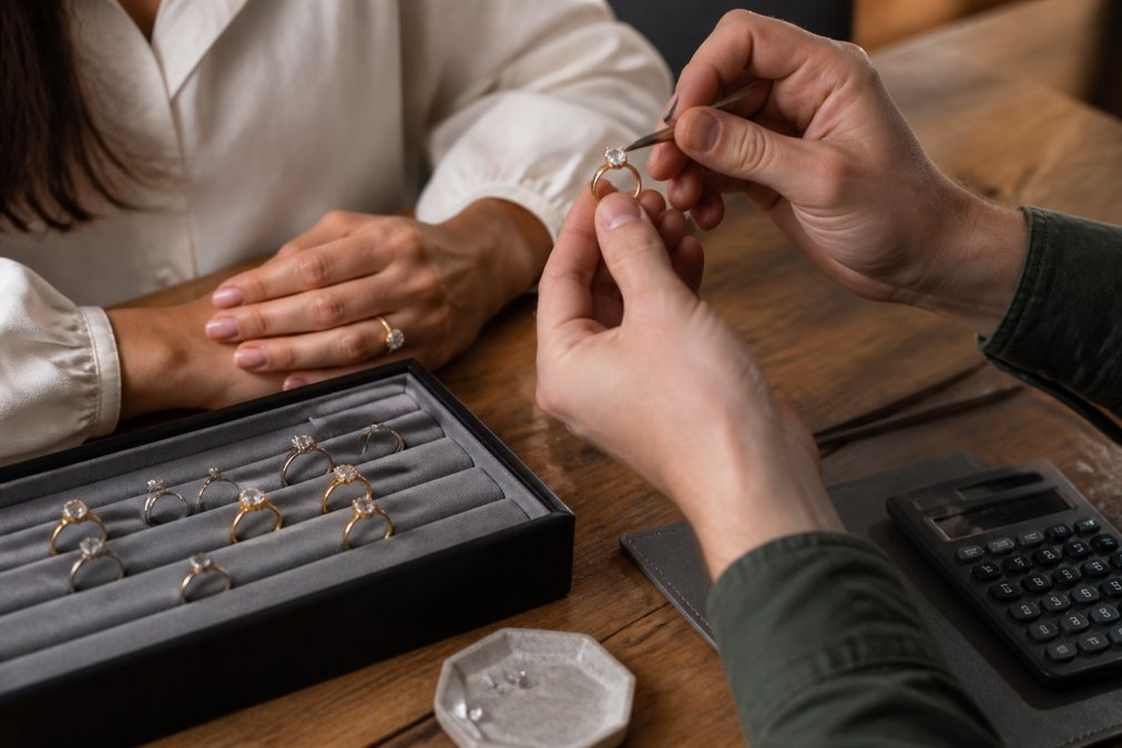 Custom Engagement Ring Cost: What to Expect in 2026