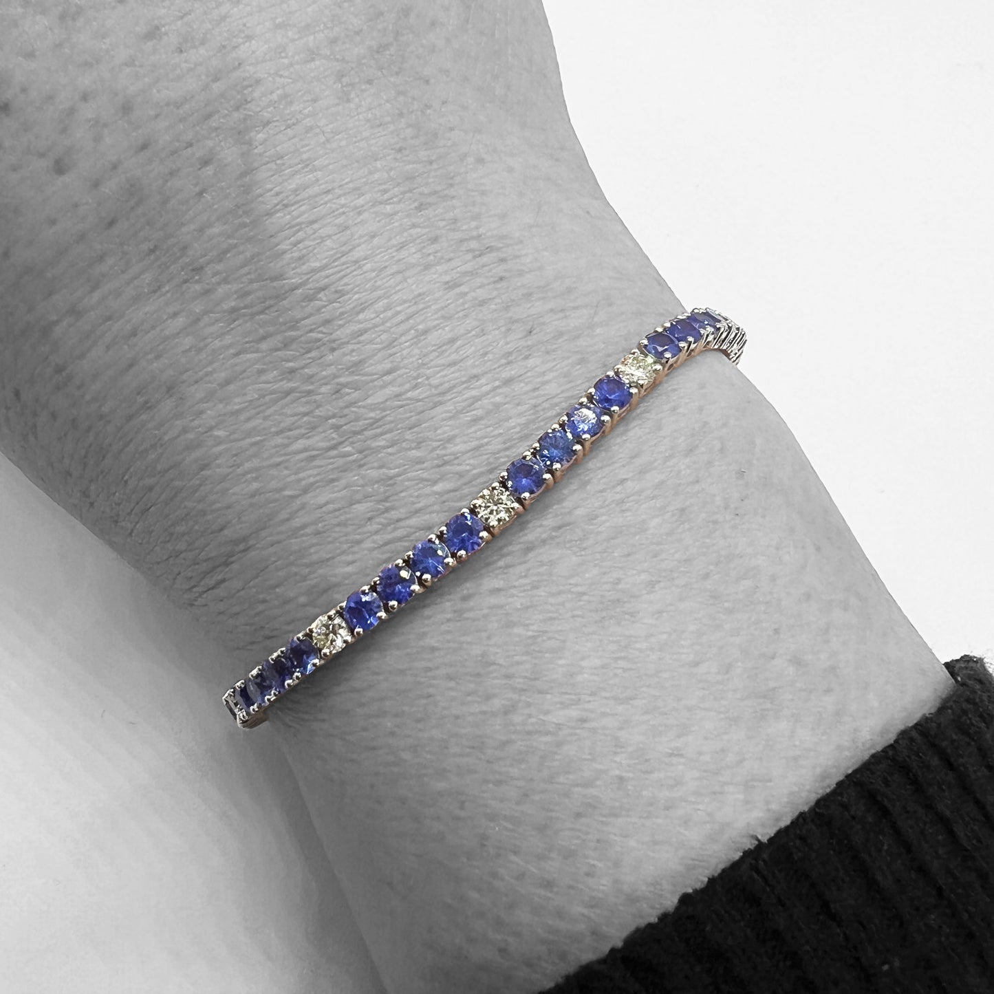 14kw Diamonds and Sapphires Tennis Bracelet