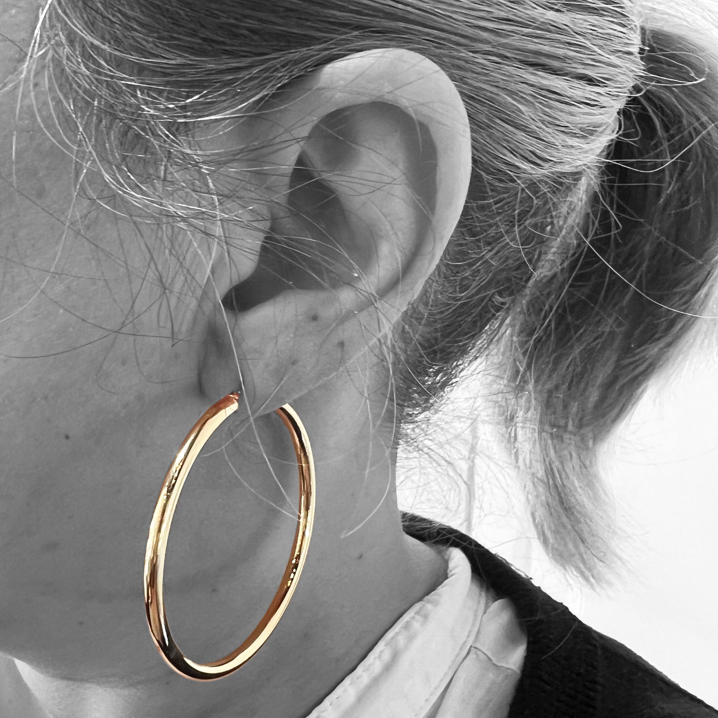 14KY Gold Tube Hoop Earrings 3mm