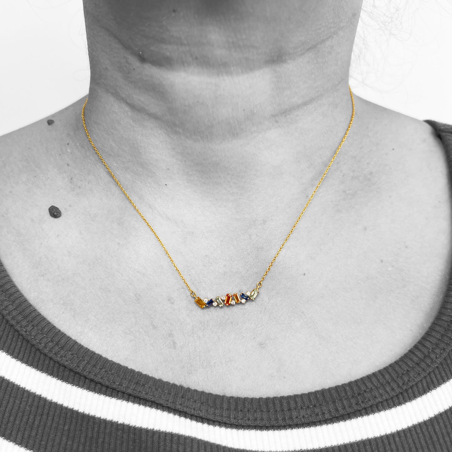 18ky Rainbow Sapphires Necklace