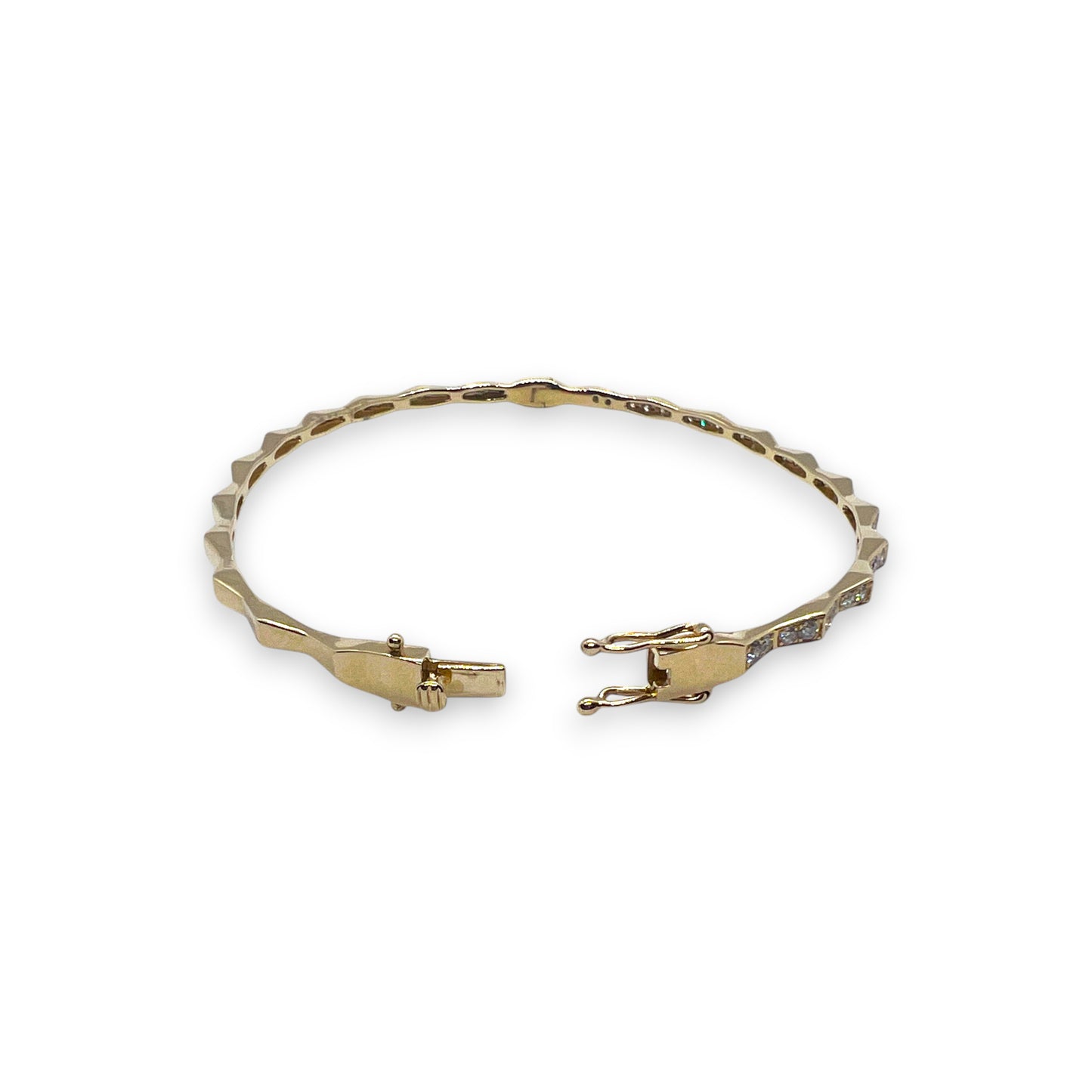 14ky Diamond Bangle Bracelet