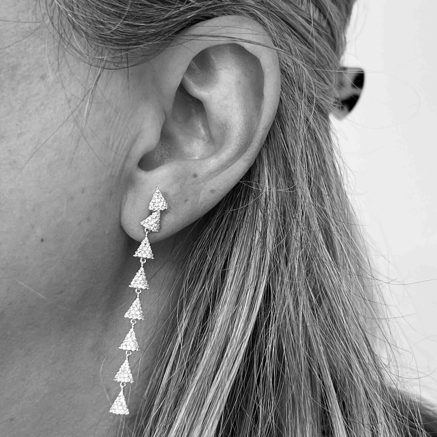 18kw Long Diamond Earrings