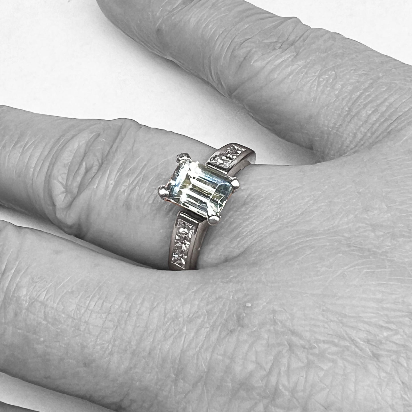 14kw Aquamarine and Diamond Ring