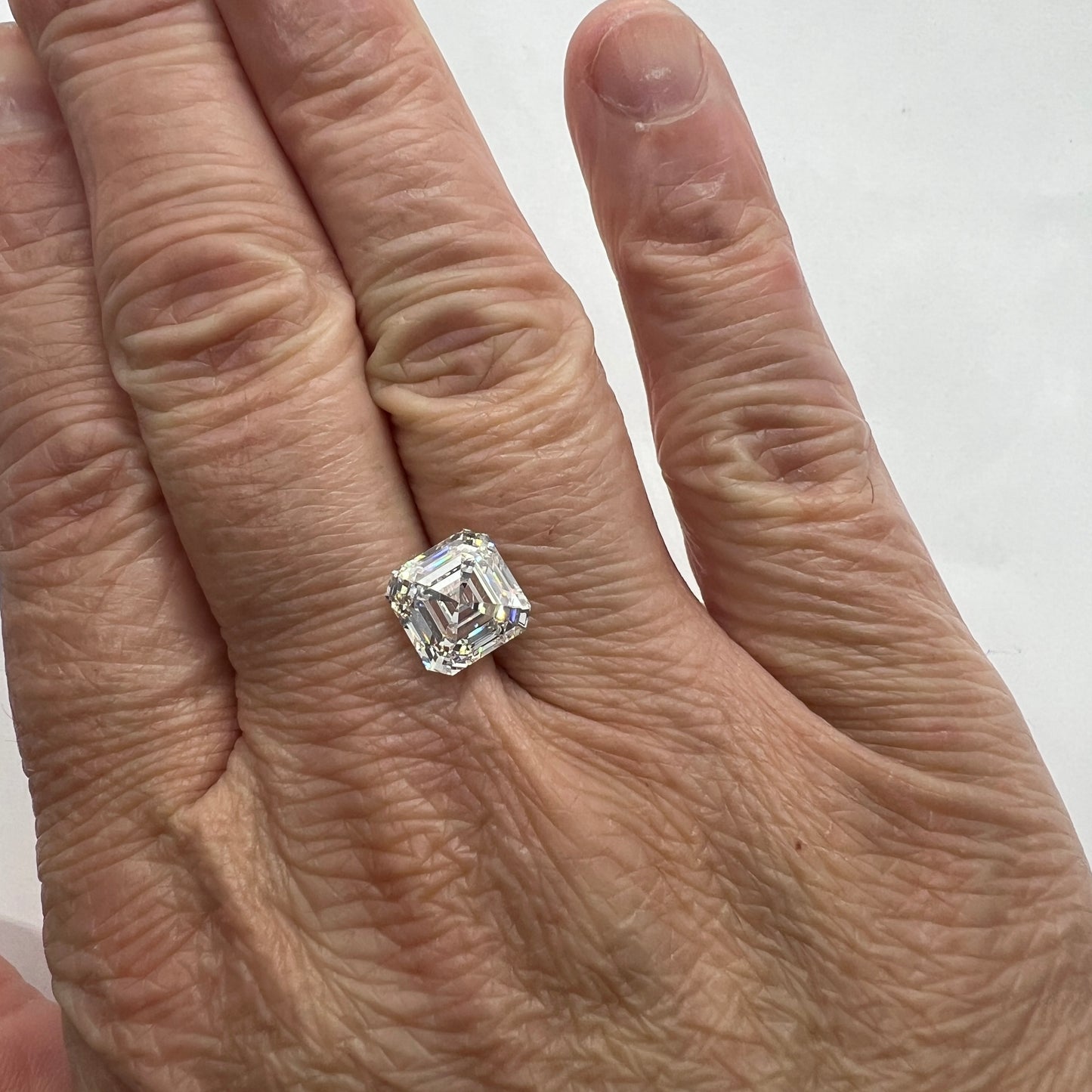 LG Diamond - 4.10ct Asscher