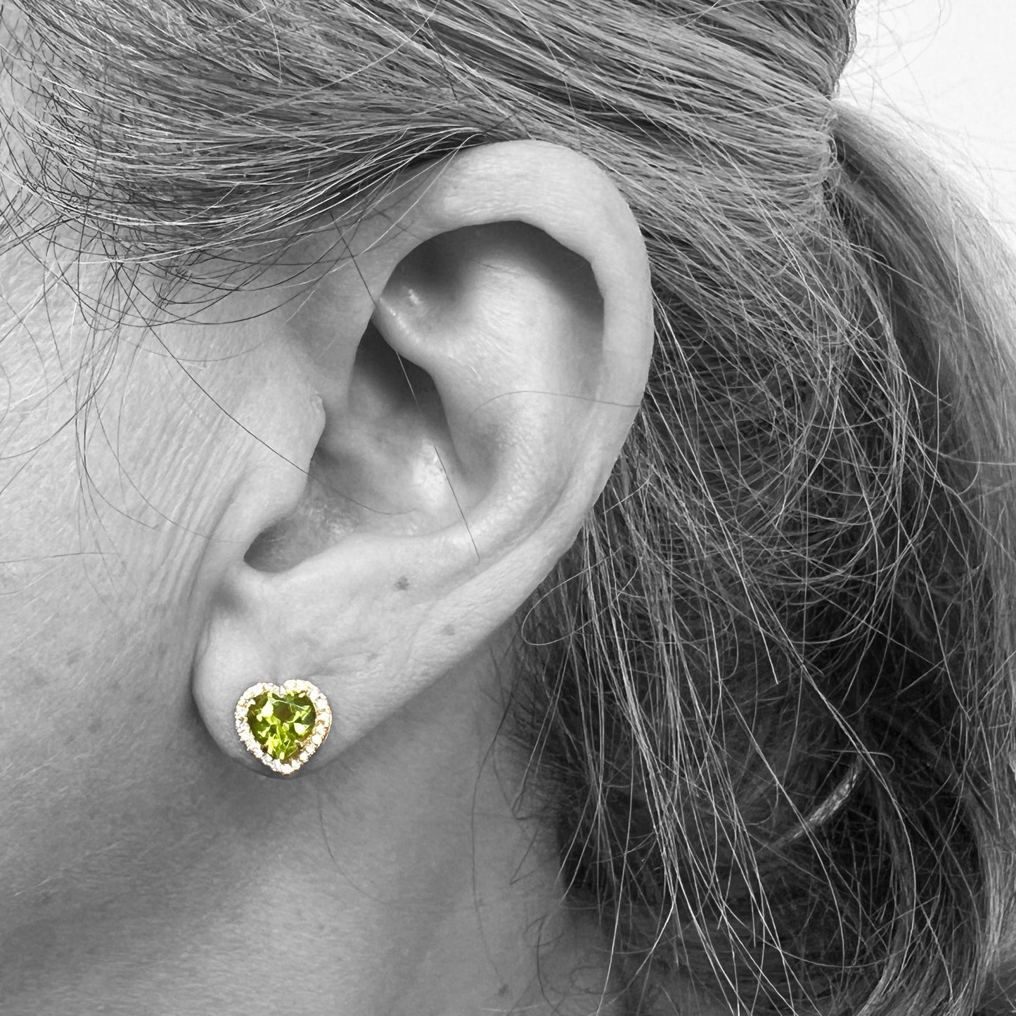 14ky Peridot Heart Earrings