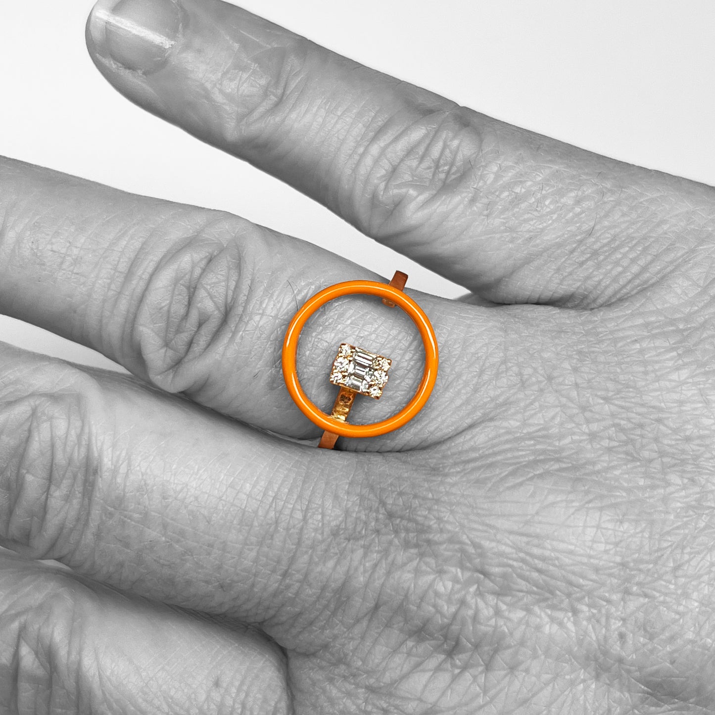 18kr Orange Enamel Ring