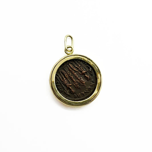 18ky Pendant with Antique Bronze Coin