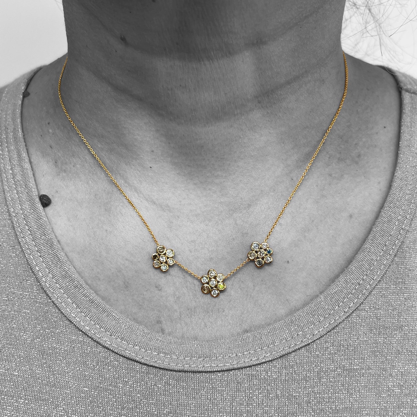 14ky Three Diamond Flowers Necklace (Copy)