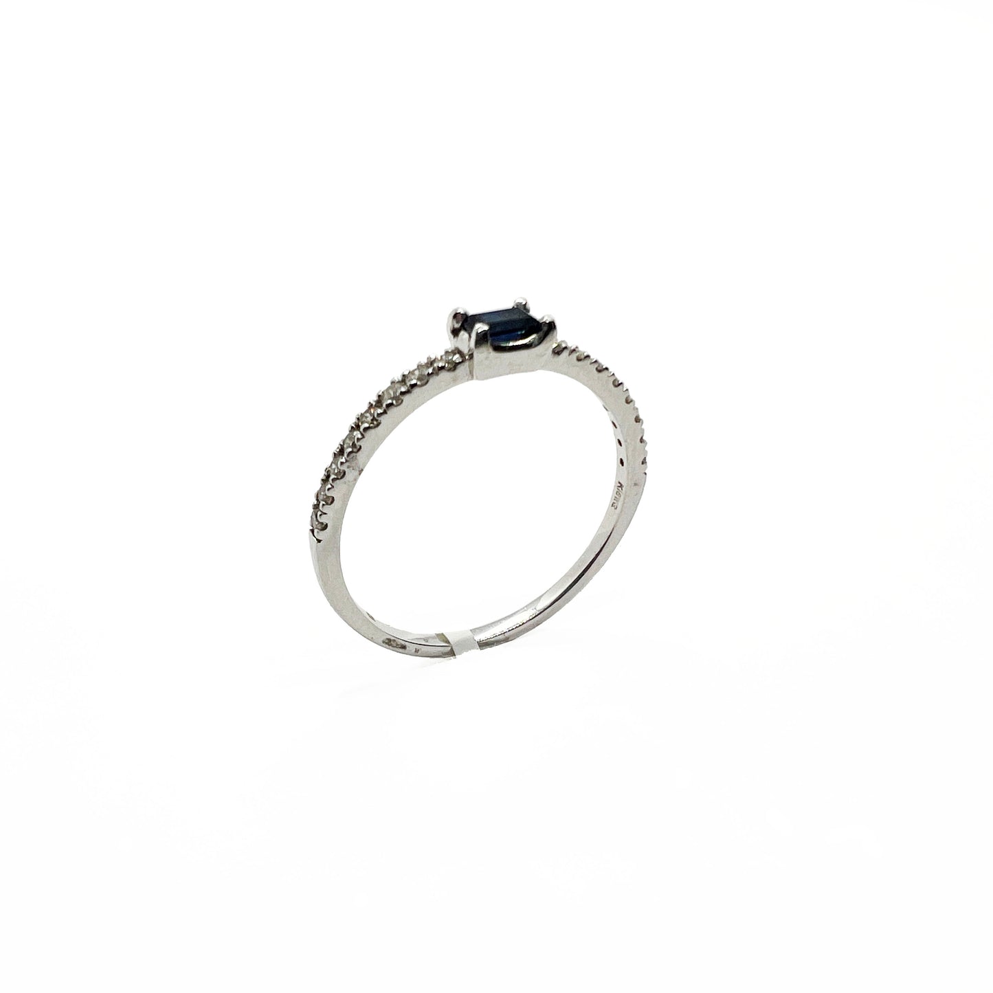 18kw Sapphire and Diamond Band