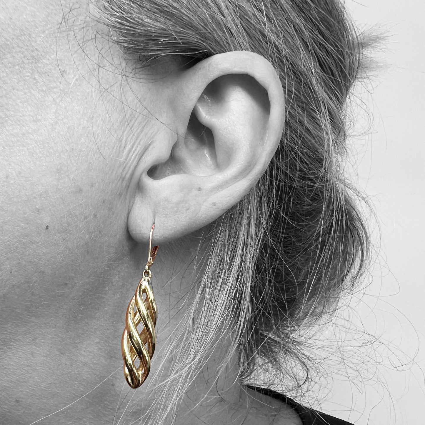 14ky Dangle Earrings