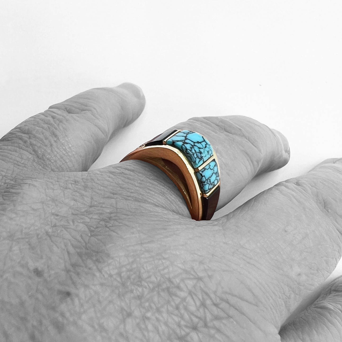 14ky Turquoise and Onyx Ring