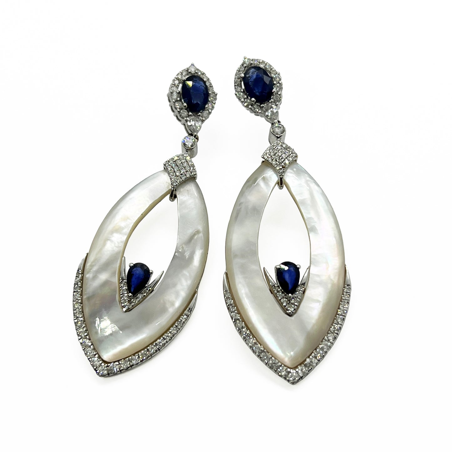 18kw Mother of Pearl earrings