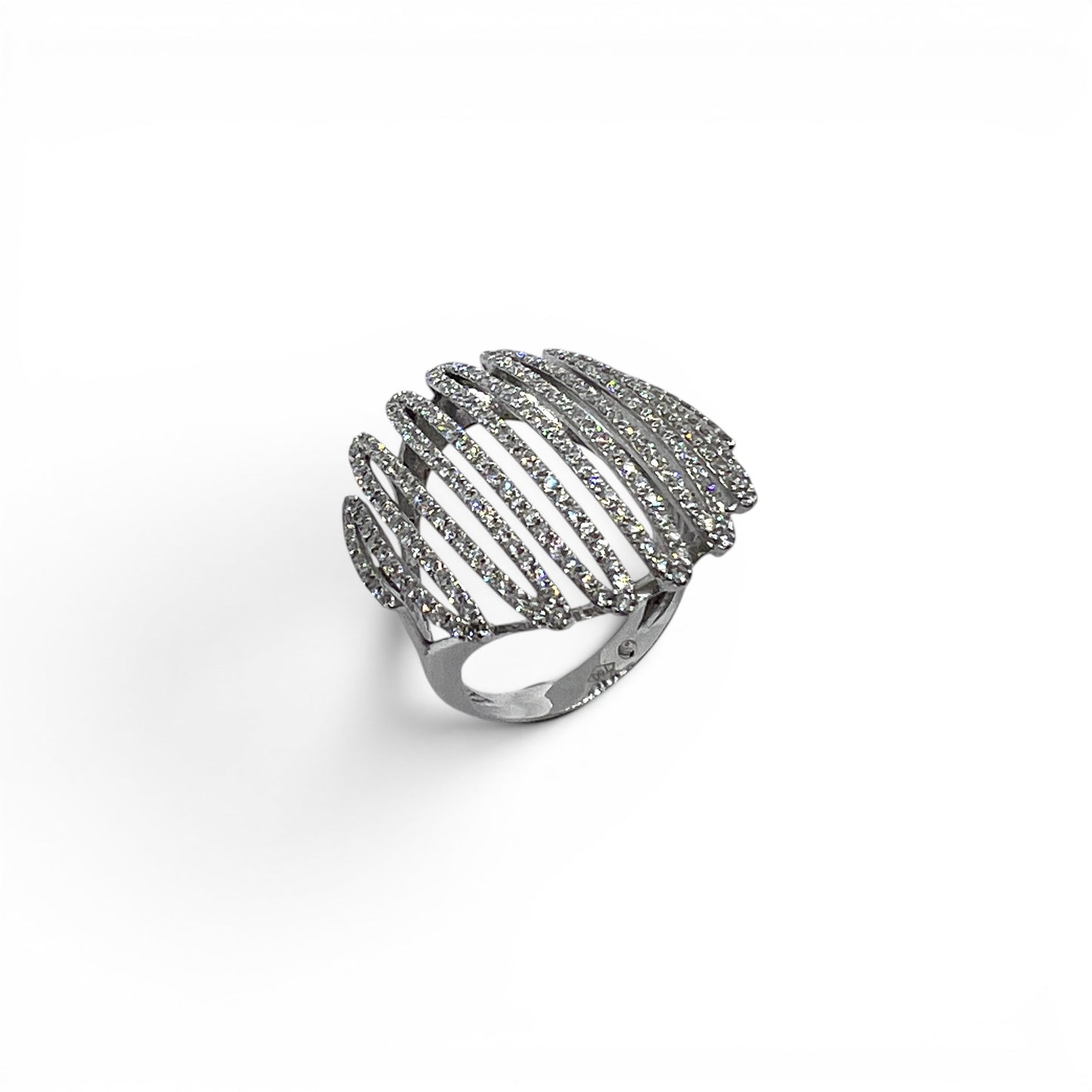 18kw Diamond Ring