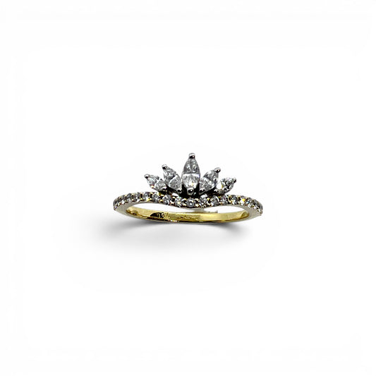 18ky Crown Diamond Ring