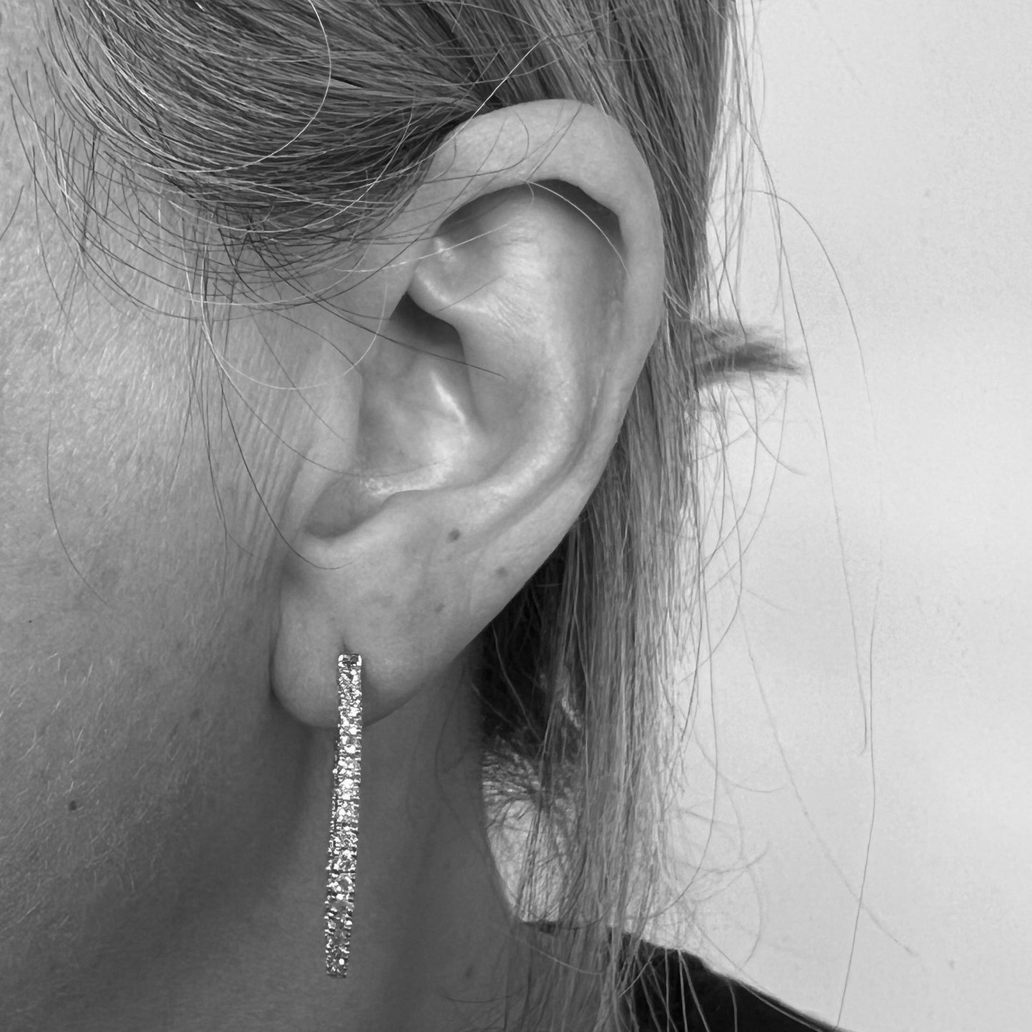 14kw Diamond Hoop Earrings 1.50ctw 29mm