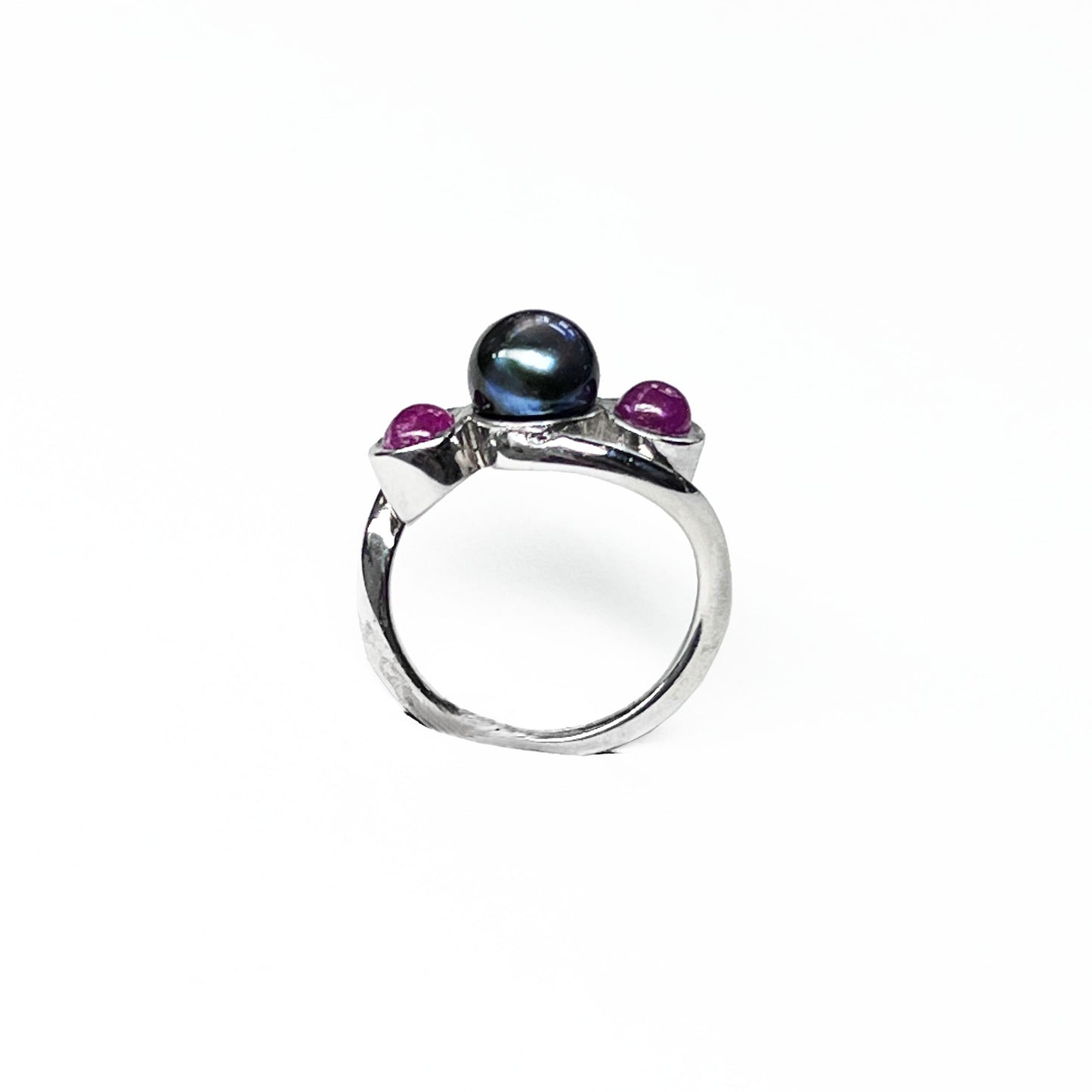14kw Black Pearl and Ruby Ring