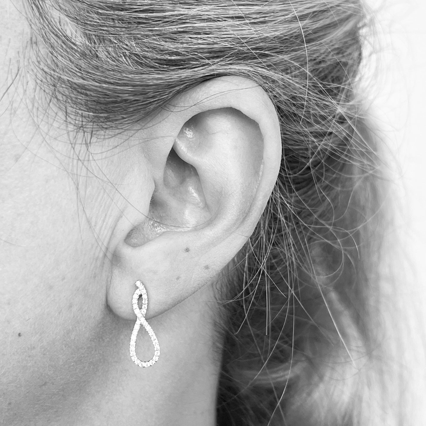 14kw Diamond Earrings