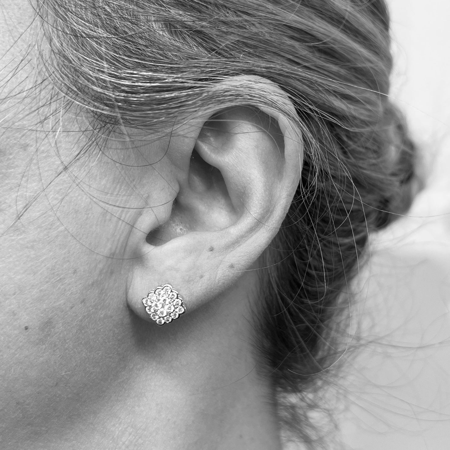 14kw Diamond Halo Stud Earrings