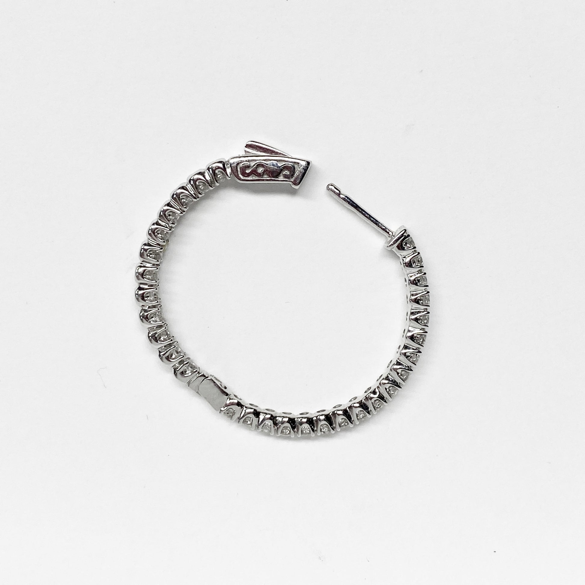14kw Diamond Hoop Earrings 2ctw - eklektic jewelry studio