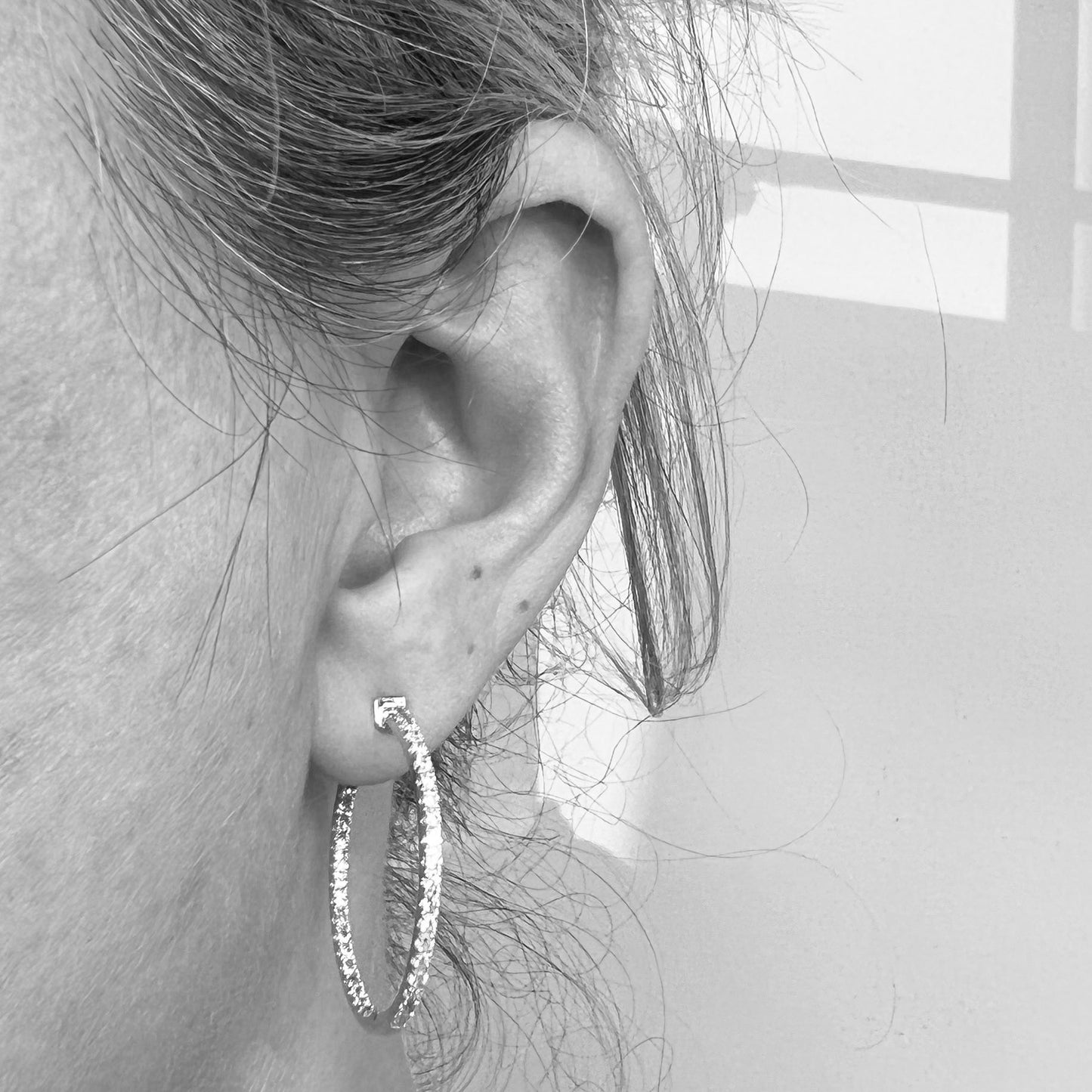 14kw Diamond Hoop Earrings 1ctw 28mm